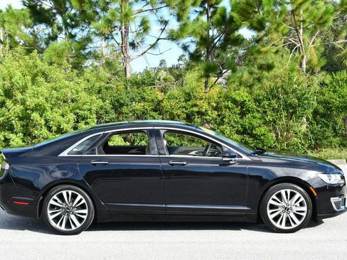 Used 2020 Lincoln MKZ Reserve image 30