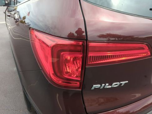 Used 2017 Honda Pilot EX-L image 18