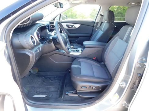 Used 2024 Chevrolet Blazer LT w/ Convenience Package FWD image 12