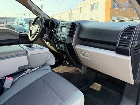 Used 2017 Ford F150 XL w/ Equipment Group 101A Mid AWD/4WD image 30