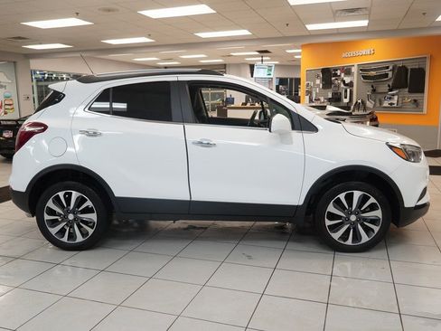 Certified 2022 Buick Encore Preferred w/ Safety Package image 12