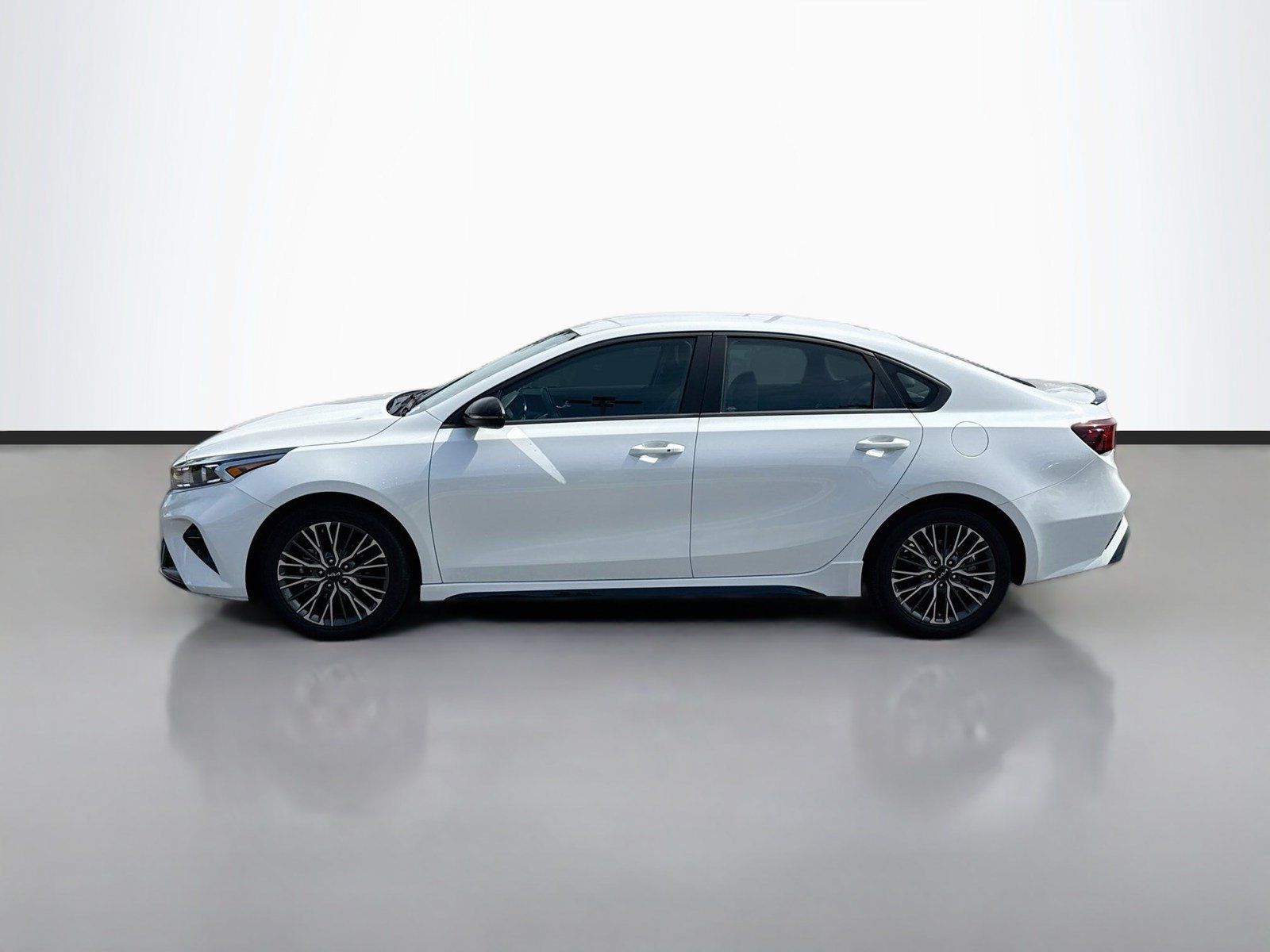 Used 2024 Kia Forte GT-Line FWD image 5