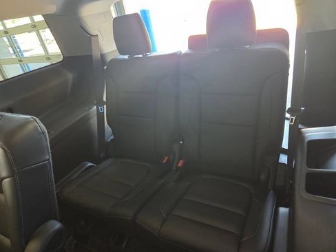 Used 2019 GMC Acadia SLT w/ LPO, Floor Liner Package FWD image 14