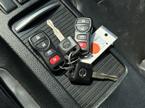 Used 2008 Nissan 350Z Touring image 28