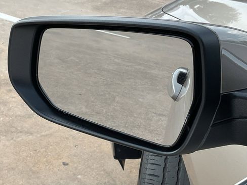 Used 2024 Chevrolet Malibu LT image 11