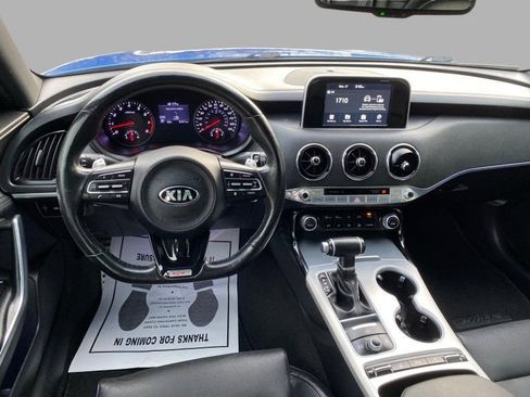 Used 2018 Kia Stinger GT image 32