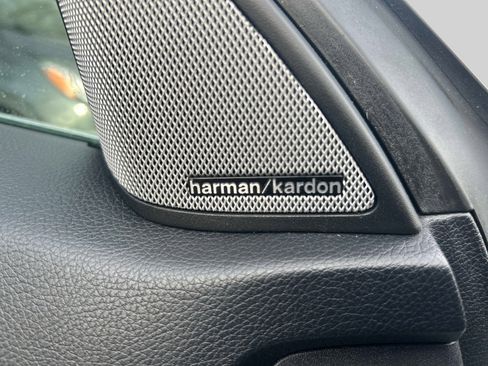 Used 2015 Mercedes-Benz E 400 4MATIC Coupe image 27