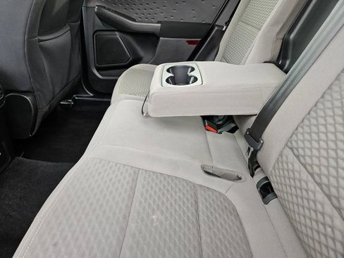 Used 2020 Ford Escape SE image 24