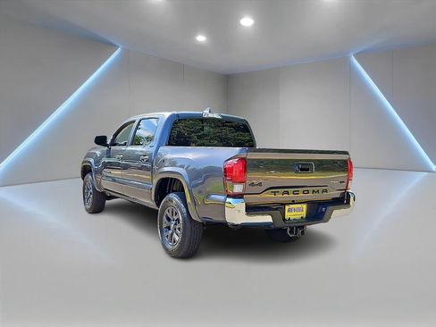 Used 2023 Toyota Tacoma SR5 w/ Black Out Package (TMS) AWD/4WD image 5