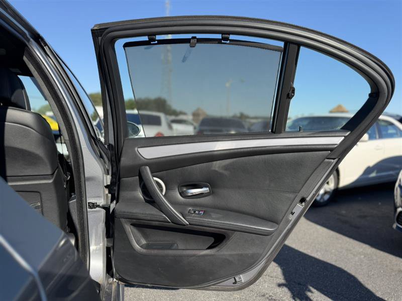 Used 2008 BMW M5 RWD image 40
