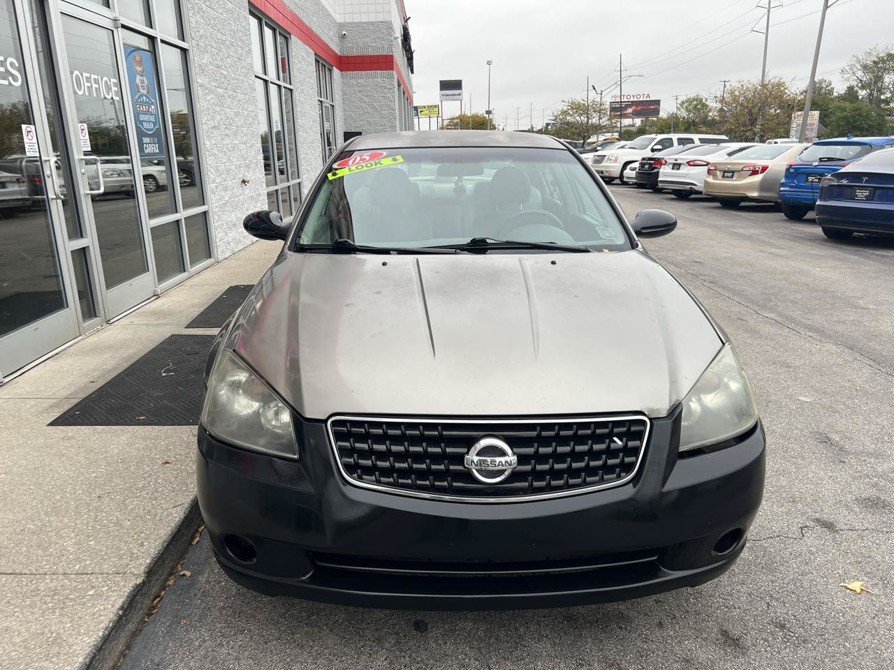 Used 2005 Nissan Altima 2.5 S w/ (F01) Convenience Pkg FWD image 10