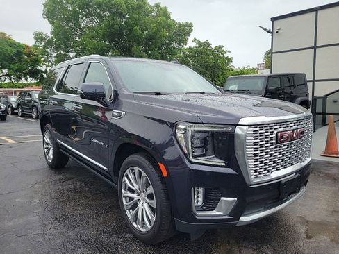 Used 2023 GMC Yukon Denali RWD image 3