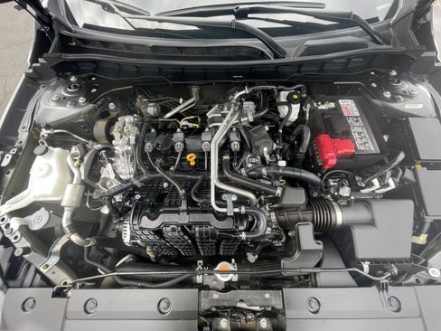 Used 2025 Nissan Altima 2.5 SV image 32