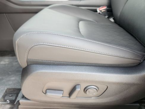 New 2027 Kia Carnival SX w/ Dark Edition Package FWD image 7