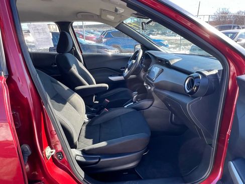Used 2020 Nissan Kicks SV FWD image 30