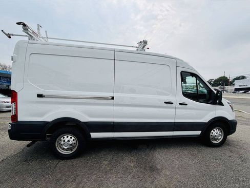 Used 2023 Ford Transit 250 Medium Roof AWD w/ Load Area Protection Package image 8