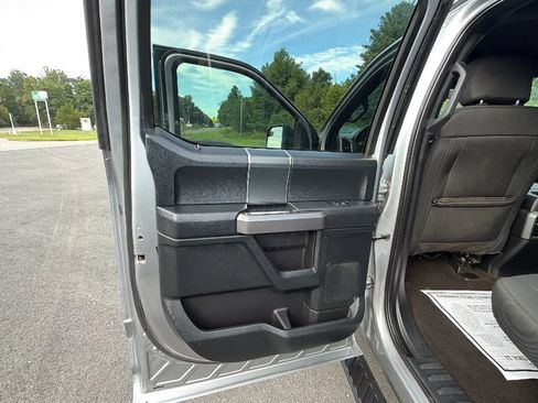 Used 2020 Ford F150 XLT w/ Equipment Group 302A Luxury AWD/4WD image 35
