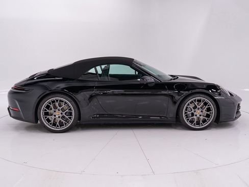 Used 2025 Porsche 911 Carrera RWD image 15