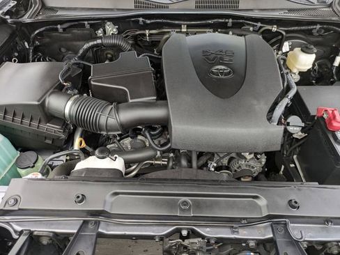 Used 2023 Toyota Tacoma TRD Sport image 33