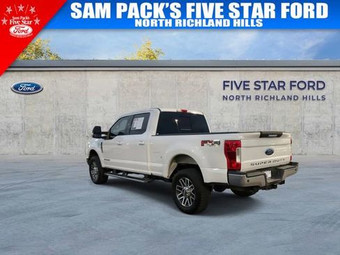 Used 2019 Ford F250 Lariat w/ Lariat Value Package image 7