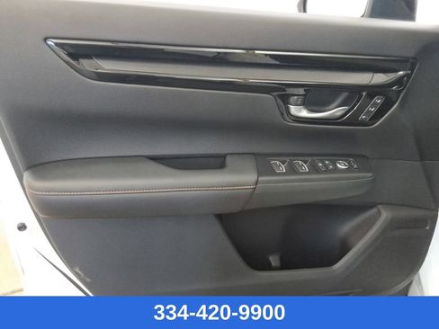 Used 2024 Honda CR-V Sport Touring image 17