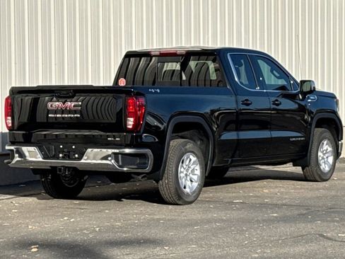 New 2026 GMC Sierra 1500 SLE w/ Preferred Package AWD/4WD image 4