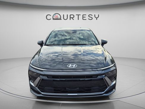 Certified 2025 Hyundai Sonata SEL FWD image 8