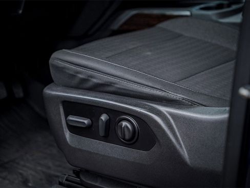 Used 2022 GMC Sierra 1500 Elevation image 21