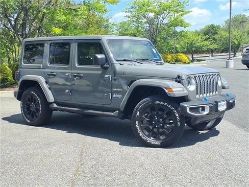 Used 2023 Jeep Wrangler Unlimited Sahara w/ Cold Weather Group AWD/4WD image 2