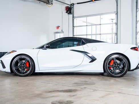 Used 2021 Chevrolet Corvette Stingray Preferred Conv w/ Battery Protection Package image 9