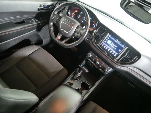 Used 2023 Dodge Durango GT image 9