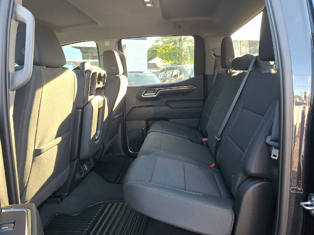 Certified 2024 Chevrolet Silverado 1500 LT AWD/4WD image 10