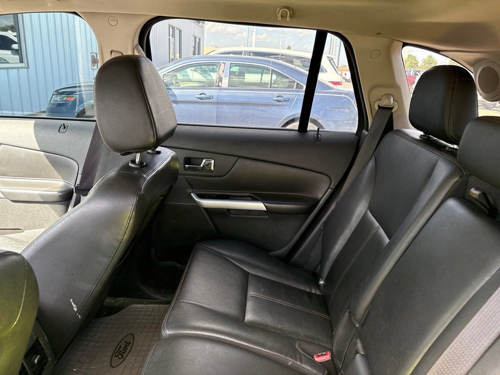 Used 2014 Ford Edge Limited w/ Equipment Group 302A AWD/4WD image 20