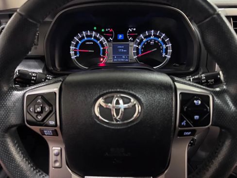 Used 2014 Toyota 4Runner SR5 Premium w/ Convenience Package AWD/4WD image 12