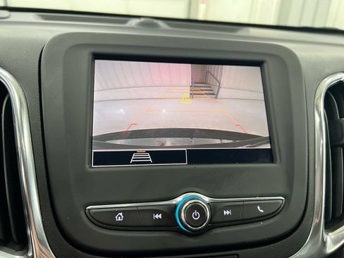 Used 2022 Chevrolet Equinox LT FWD image 15