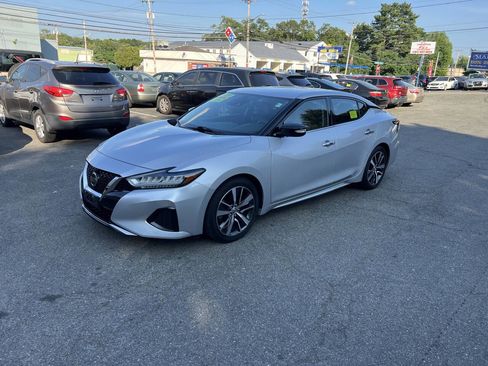 Used 2020 Nissan Maxima 3.5 SV w/ Floor Mat Group image 3