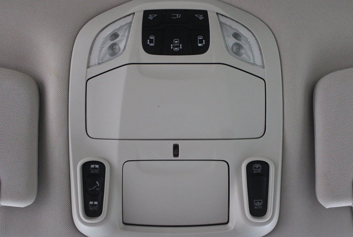 Used 2020 Chrysler Pacifica Limited FWD image 15