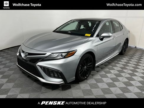 Used 2021 Toyota Camry XSE FWD image 1