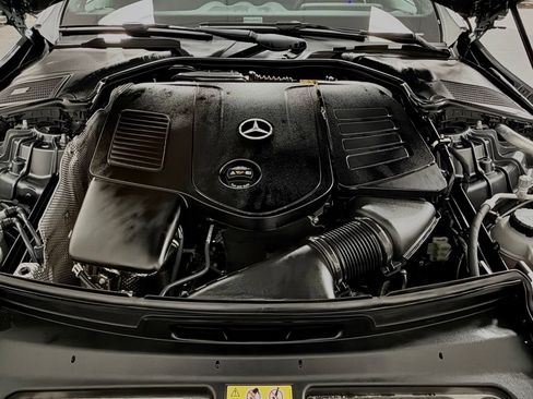 Used 2024 Mercedes-Benz C 300 4MATIC Sedan w/ Exclusive Trim Package image 40