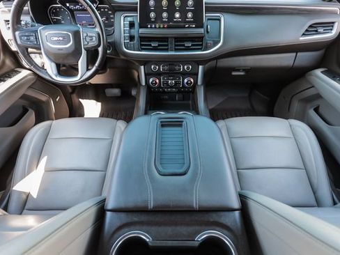 Used 2021 GMC Yukon SLT w/ SLT Premium Package AWD/4WD image 36