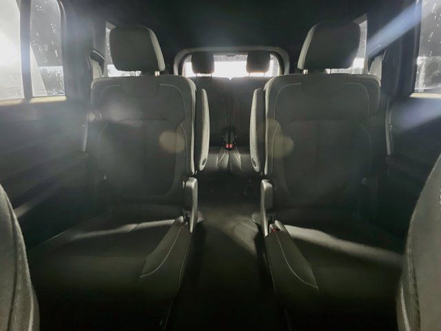 Used 2025 Jeep Grand Cherokee L Laredo RWD image 26