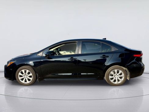 Used 2026 Toyota Corolla LE FWD image 4