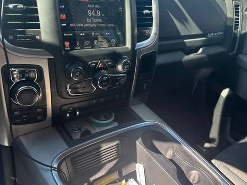 Used 2017 RAM 1500 Big Horn AWD/4WD image 9