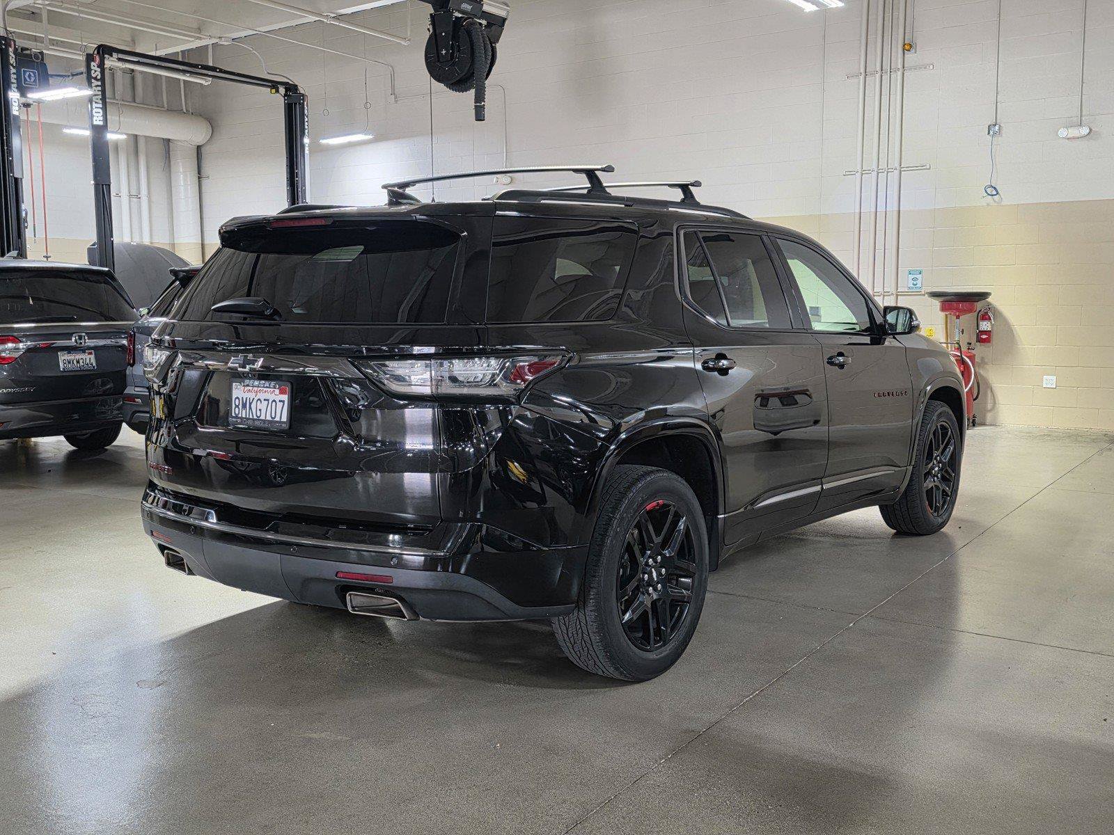 Used 2019 Chevrolet Traverse Premier w/ Redline Edition FWD image 7
