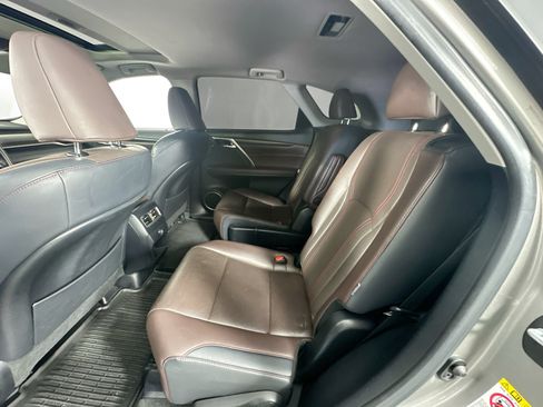 Used 2019 Lexus RX 350L FWD image 25