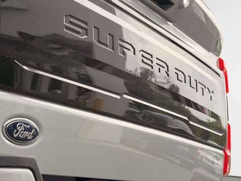 Used 2026 Ford F250 Platinum AWD/4WD image 23