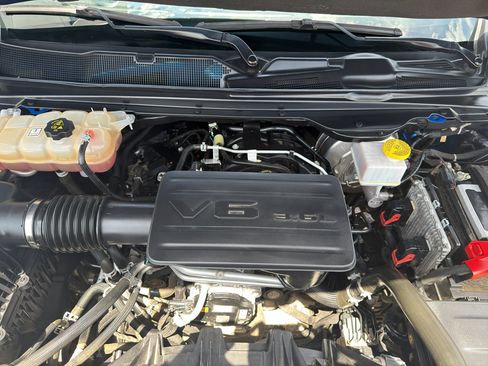 Used 2022 RAM 1500 Big Horn AWD/4WD image 17