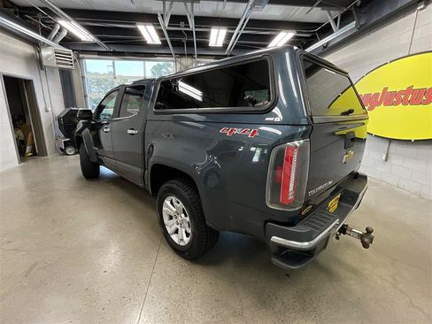 Used 2019 Chevrolet Colorado LT w/ Luxury Package, Chrome AWD/4WD image 3