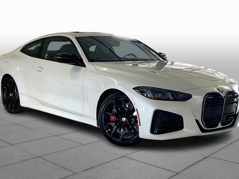 Used 2026 BMW M440i Coupe w/ Premium Package RWD image 2