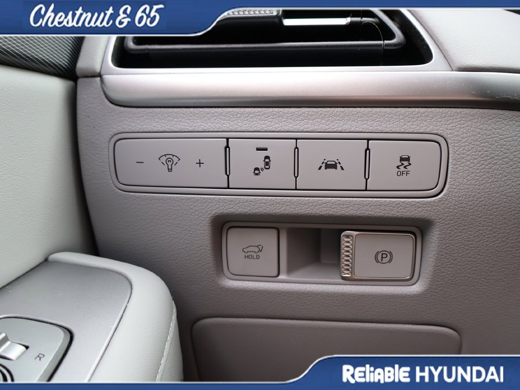 Used 2022 Hyundai Palisade SEL w/ Premium Package FWD image 35